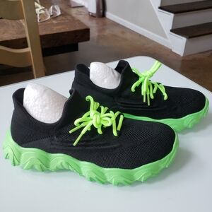 Size 6.5 NEW Sneakers